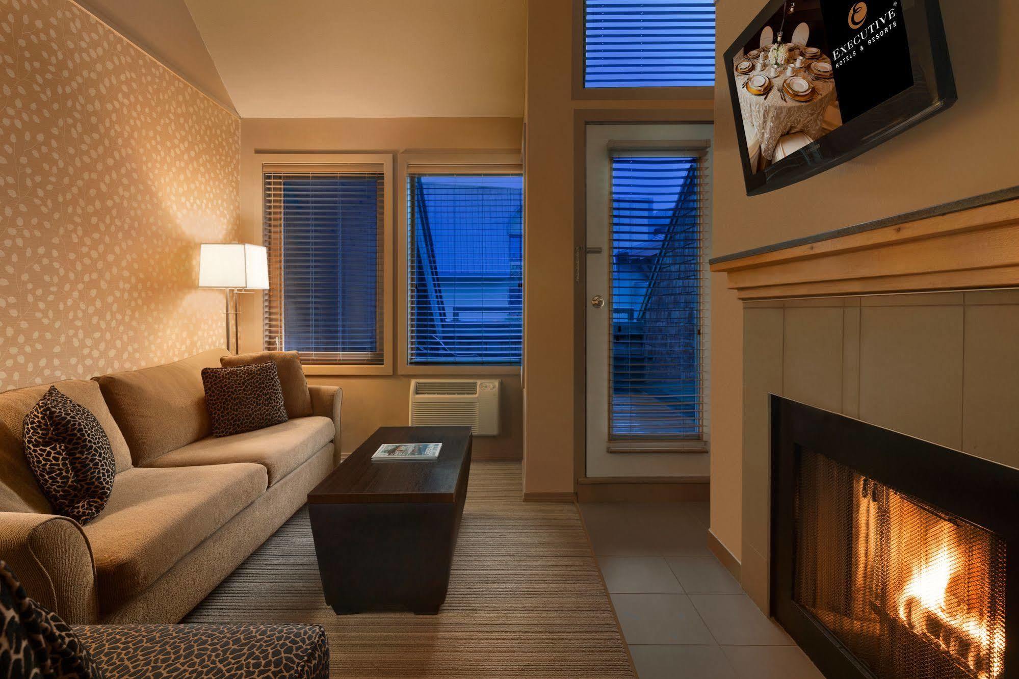 Executive Inn Whistler Exterior foto